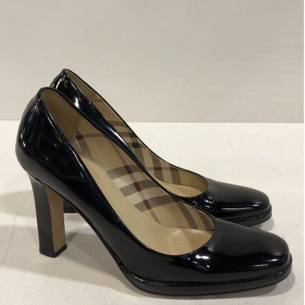 Women’s Burberry Black Patent Leather High Heel Pumps Size 37